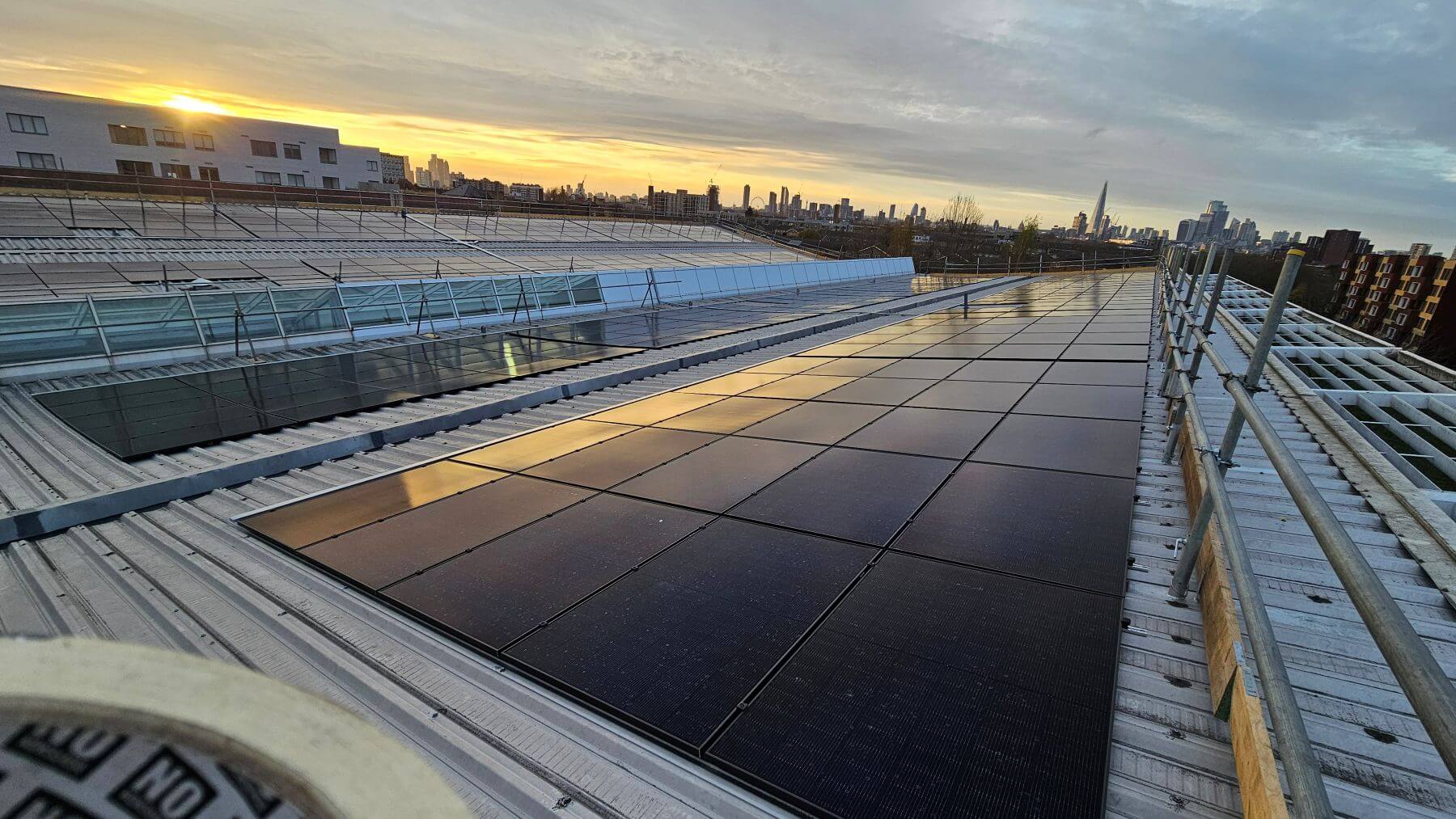 Solar Panel Installation: How Do Panels Cope in Winter?”