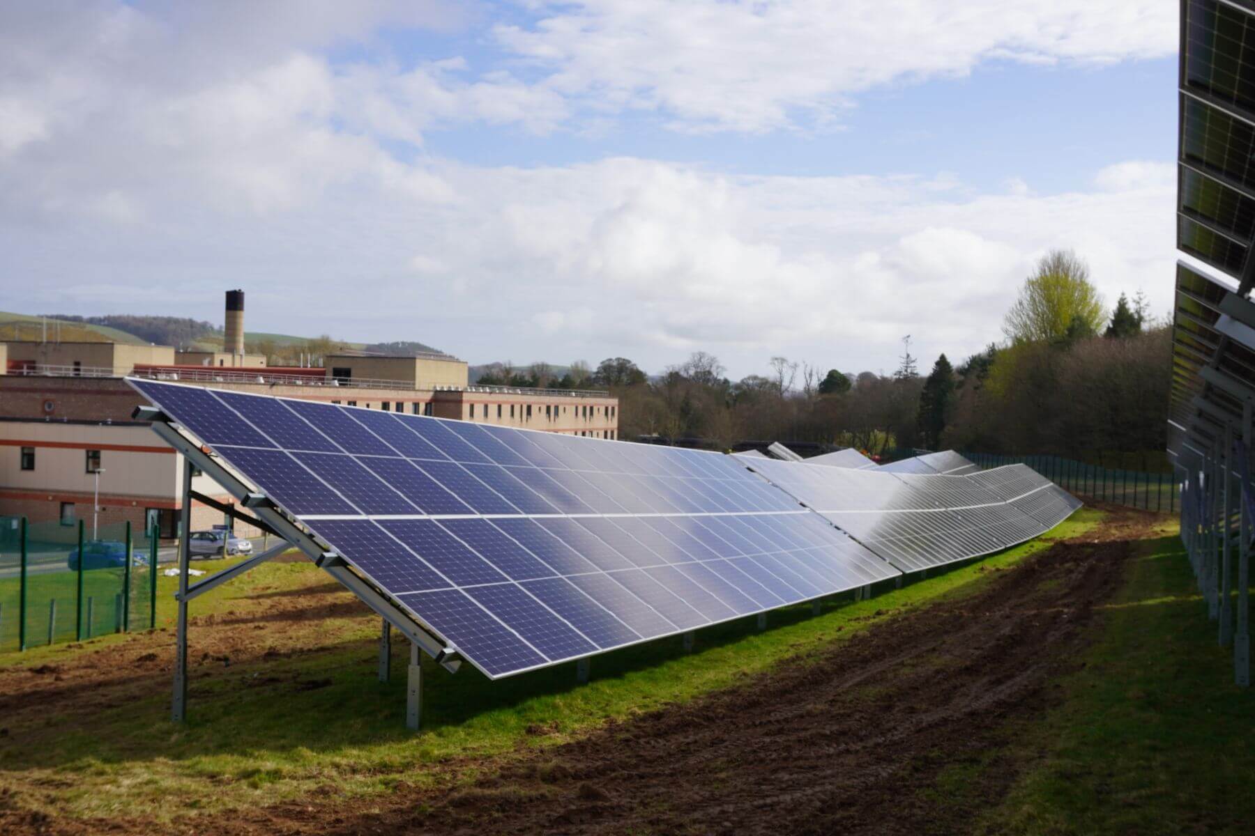 ground-mounted-solar-for-business-scotland